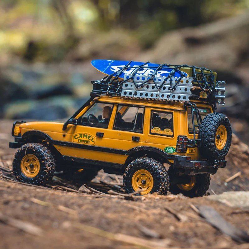 FMS 1:24 LAND ROVER DISCOVERY FIRST-GENERATION RTR YELLOW - Image 4