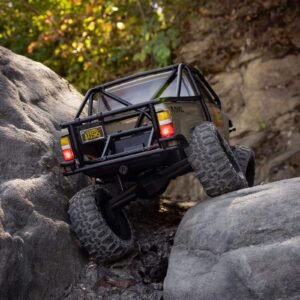 Axial 1/10 SCX10 III 1987 Toyota SR5 4X4 RTR Brushed Rock Crawler, Tan - Image 6